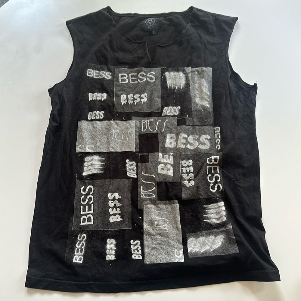 Rare vintage 2000s Bess NYC black T-Shirt rock and roll band punk Size L
